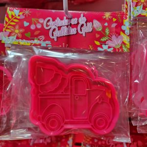 Camioneta con pino